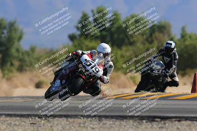 media/Nov-06-2022-SoCal Trackdays (Sun) [[208d2ccc26]]/Turn 7 Set 2 (1050am)/